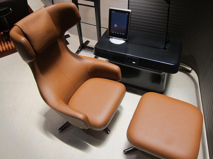 Qatar-Airways-Lounge-Doha - 18