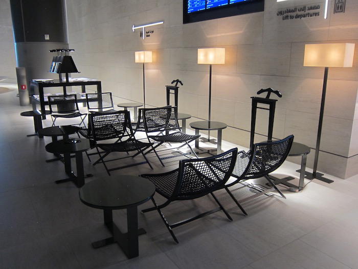 Qatar-Airways-Lounge-Doha - 20