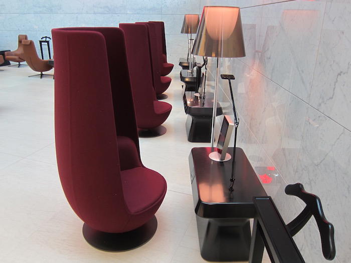 Qatar-Airways-Lounge-Doha - 24