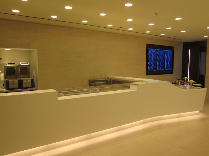 Qatar-Airways-Lounge-Doha - 44