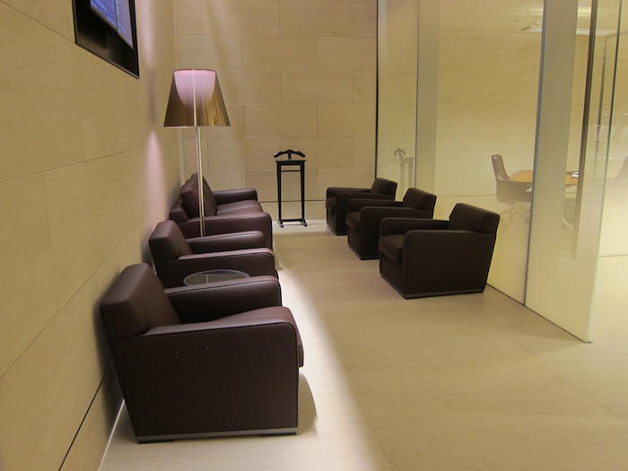 Qatar-Airways-Lounge-Doha - 49