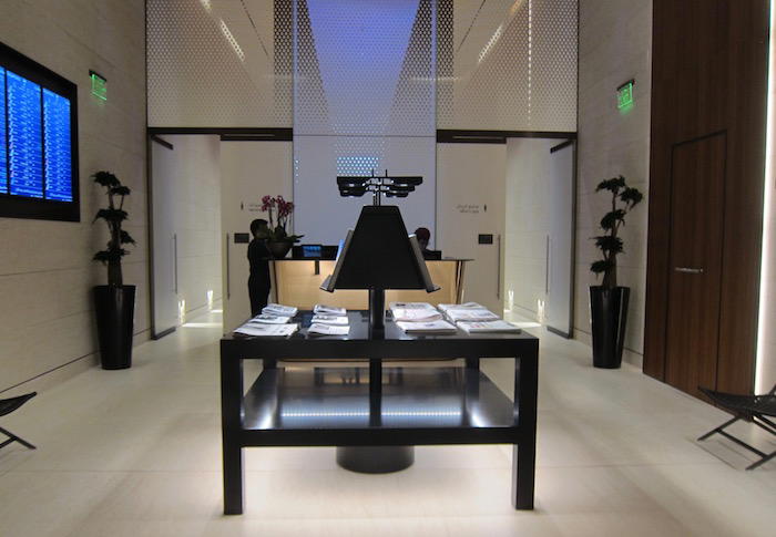 Qatar-Airways-Lounge-Doha - 57