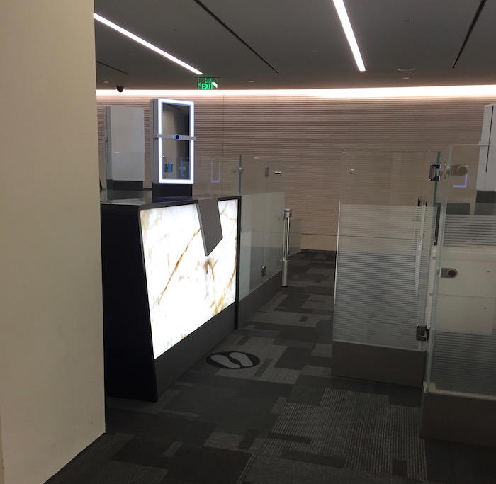 Qatar-Airways-Lounge-Doha - 7