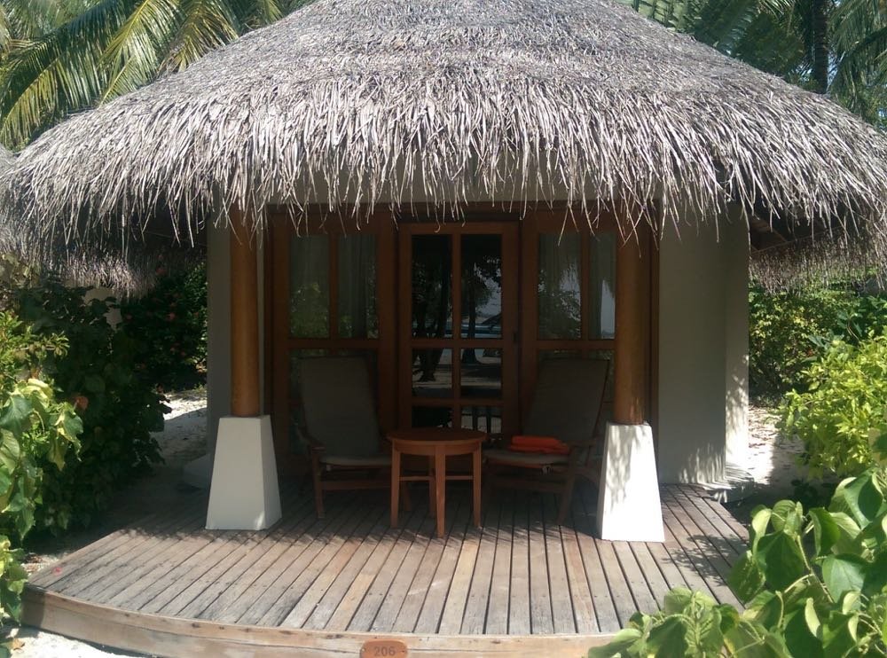 Sheraton-Maldives-Island-Cottage-06
