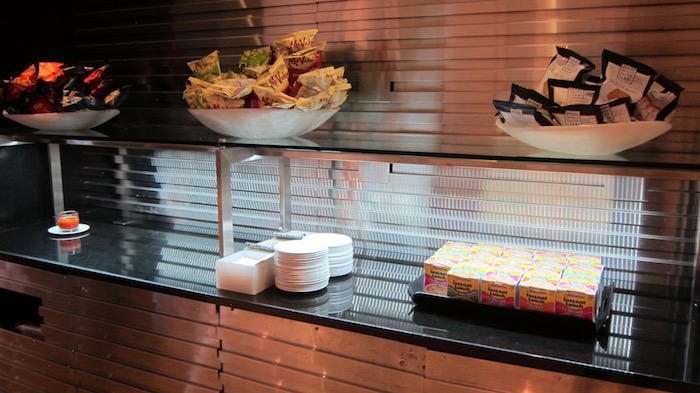 British-Airways-Lounge-JFK - 30