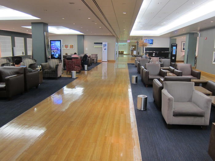 British-Airways-Lounge-JFK - 37