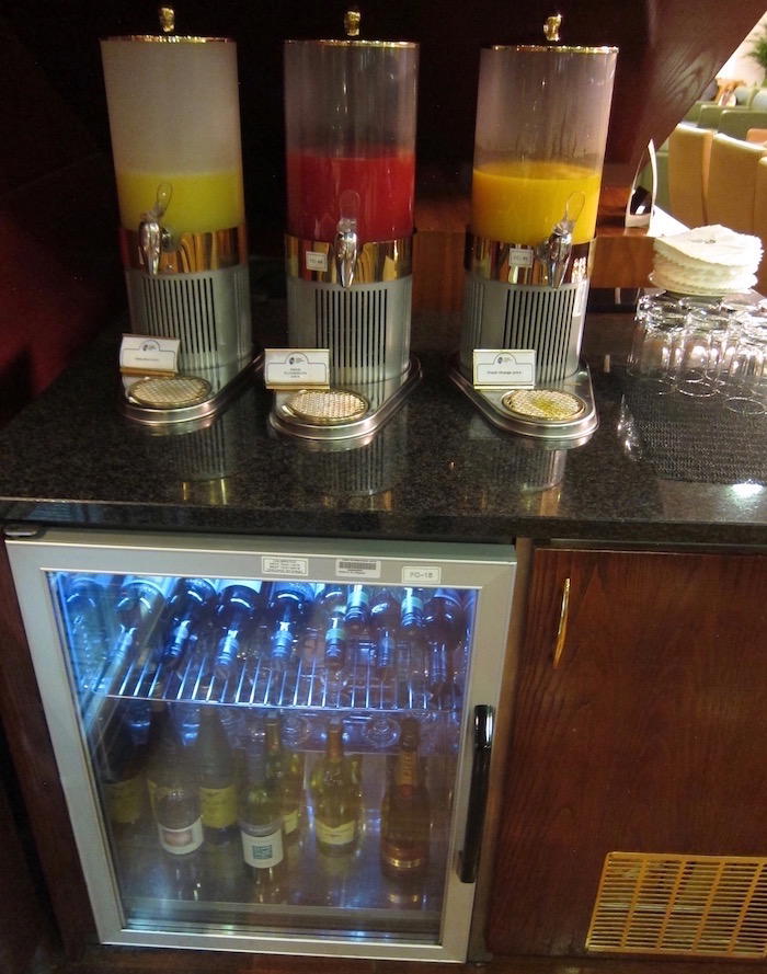 Dubai-Airport-Lounge - 27