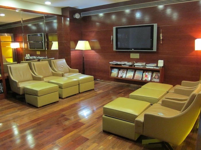 Dubai-Airport-Lounge - 38