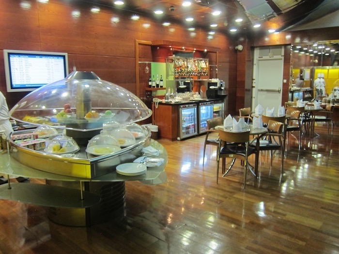 Dubai-Airport-Lounge - 40