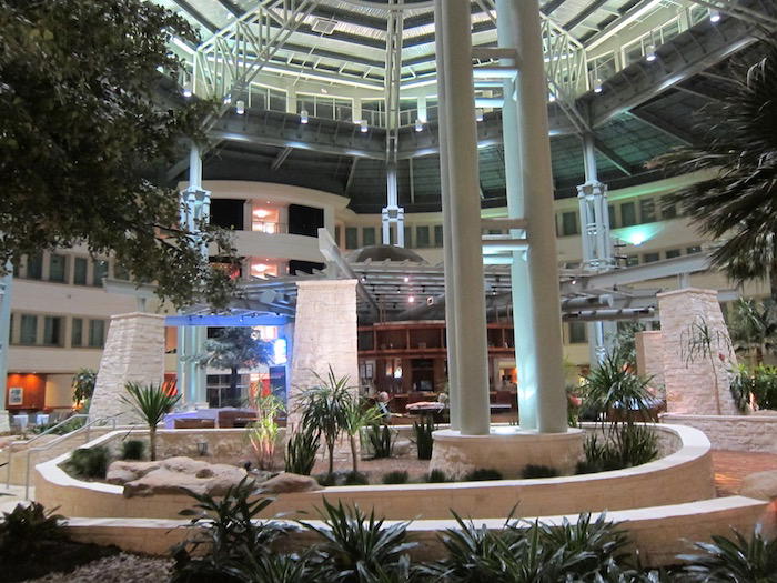 Hilton-Austin-Airport - 4