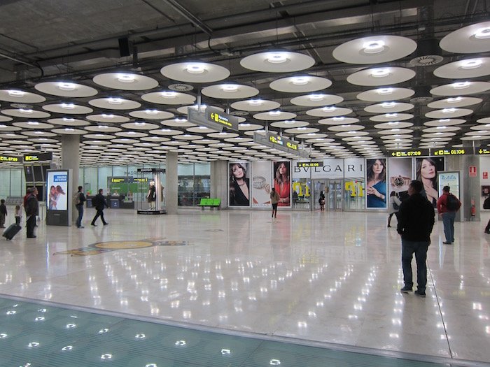 Iberia-Arrivals-Lounge-Madrid-Airport - 3