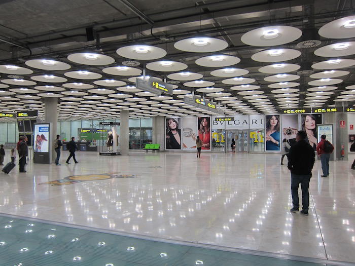 Iberia-Arrivals-Lounge-Madrid-Airport - 3