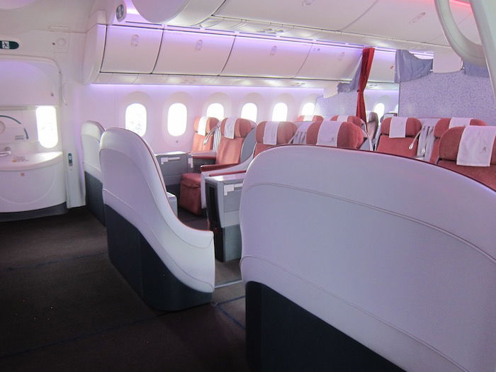 LAN-Business-Class-787 - 13