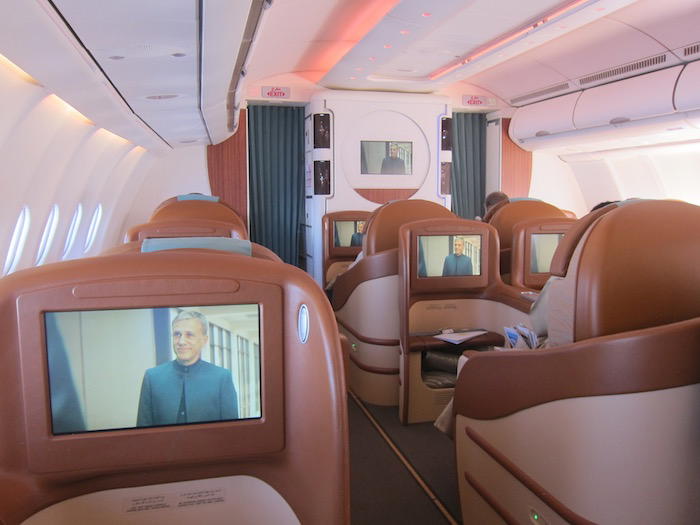 Oman-Air-Business-Class-A330 - 39