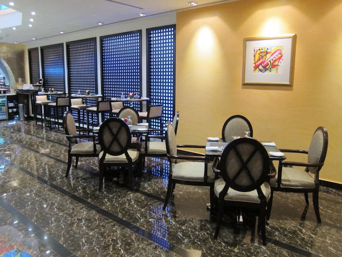 Oman-Air-Lounge-Muscat-Airport - 12