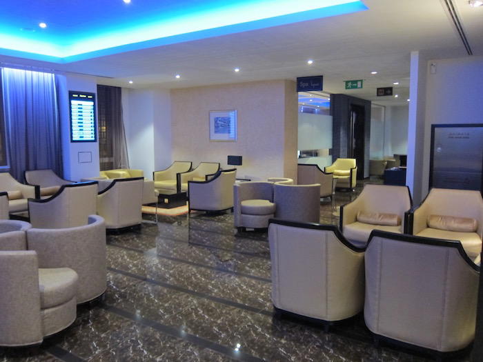 Oman-Air-Lounge-Muscat-Airport - 13