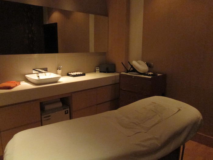 Oman-Air-Lounge-Muscat-Airport - 33