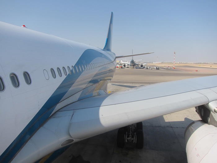Oman-Air-Lounge-Muscat-Airport - 42