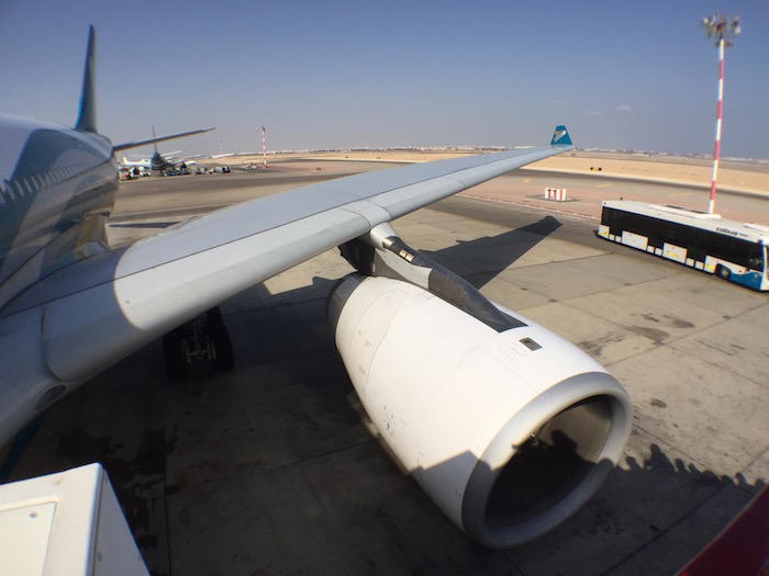 Oman-Air-Lounge-Muscat-Airport - 43