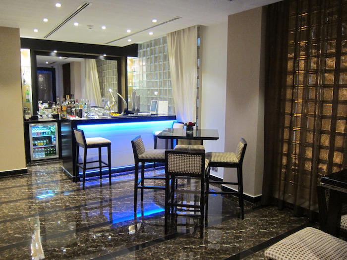 Oman-Air-Lounge-Muscat-Airport - 9