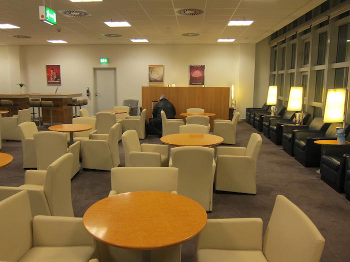 Air-France-Lounge-Frankfurt-Airport - 12