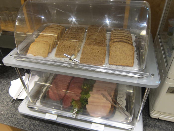 Air-France-Lounge-Frankfurt-Airport - 24