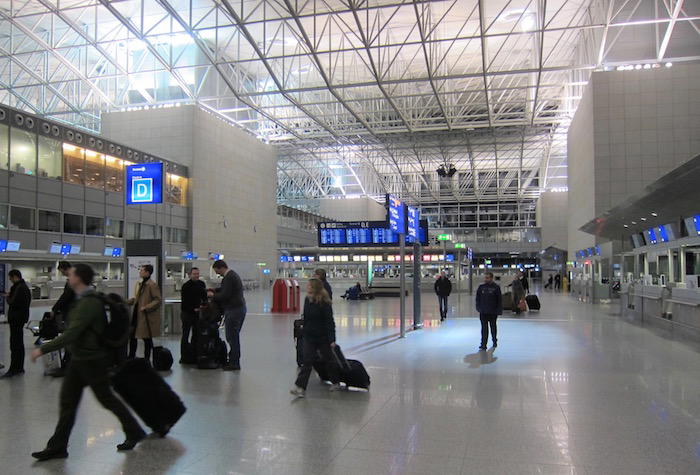 Air-France-Lounge-Frankfurt-Airport - 5