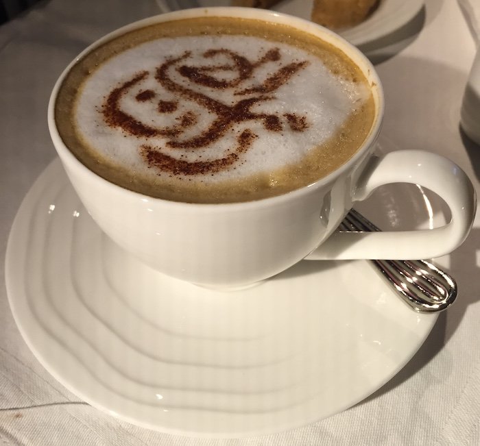 Emirates-Cappuccino