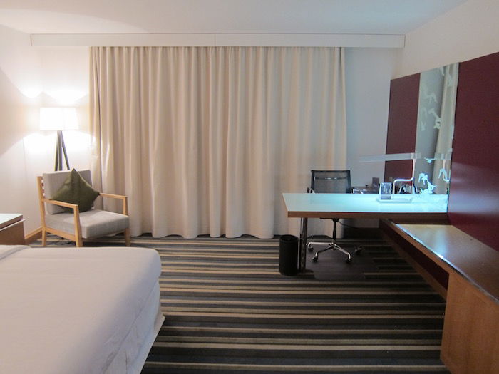 Sheraton-Frankfurt-Airport-Suite - 8