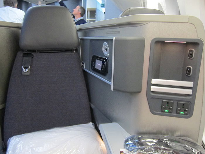 American-787-Business-Class - 8