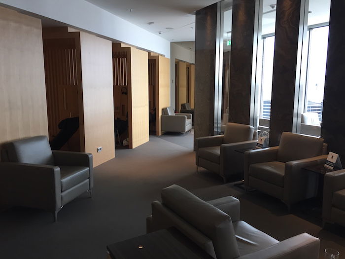 Air-Canada-Lounge-Frankfurt-1