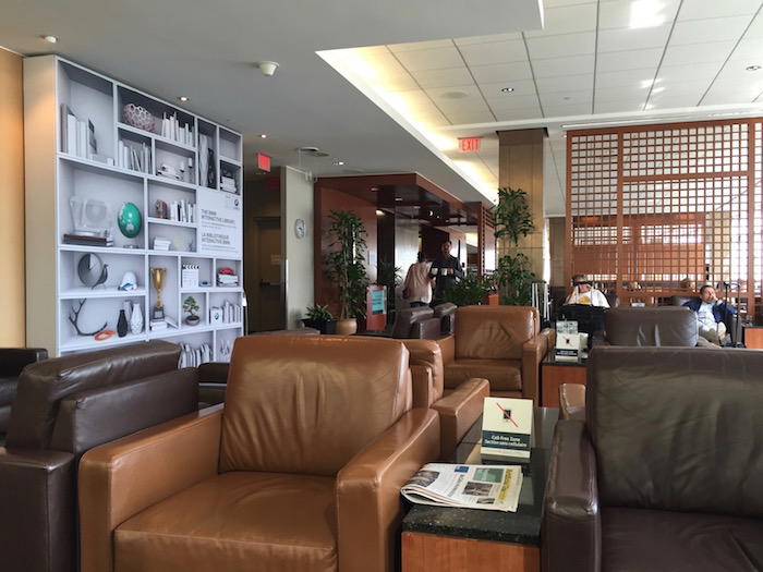 Air-Canada-Lounge-Vancouver - 15