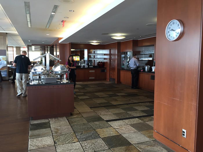 Air-Canada-Lounge-Vancouver - 18