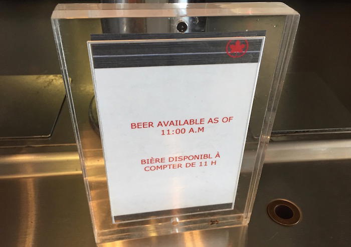 Air-Canada-Lounge-Vancouver - 21
