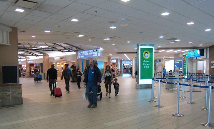 Air-Canada-Lounge-Vancouver - 3