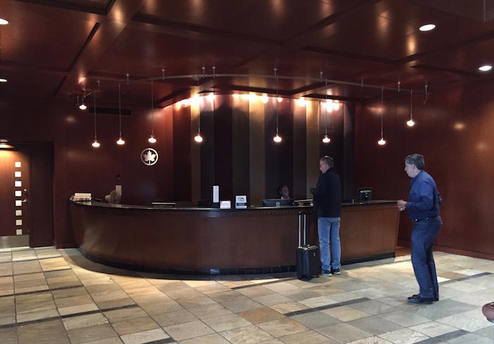 Air-Canada-Lounge-Vancouver - 7