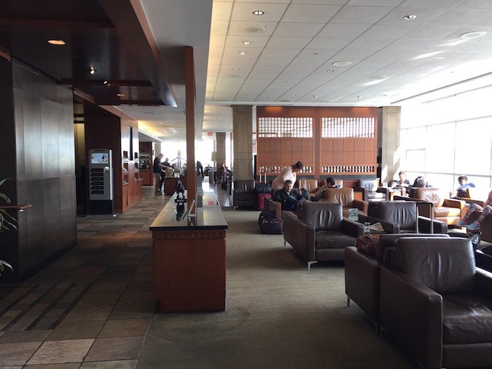 Air-Canada-Lounge-Vancouver - 8