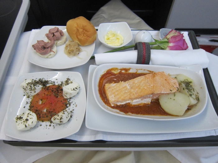 Avianca-Business-Class-Meal
