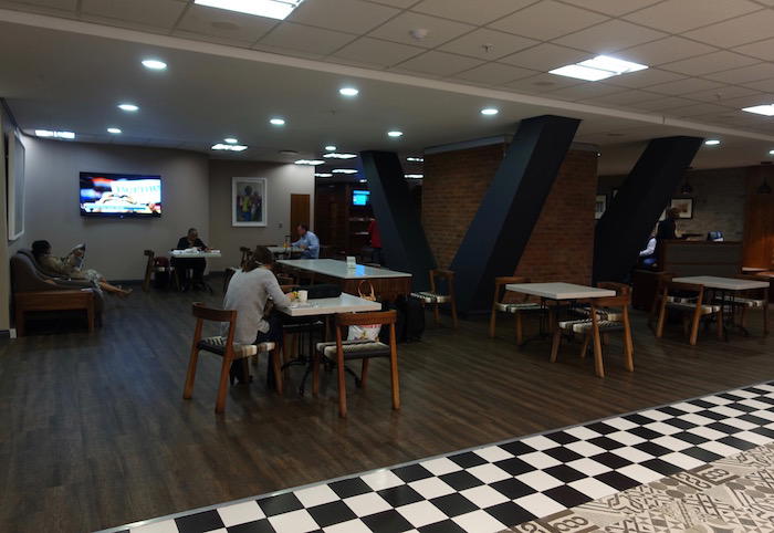 South-African-Airways-Lounge-Johannesburg - 24