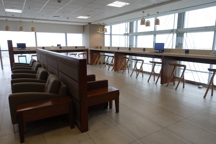 South-African-Airways-Lounge-Johannesburg - 28