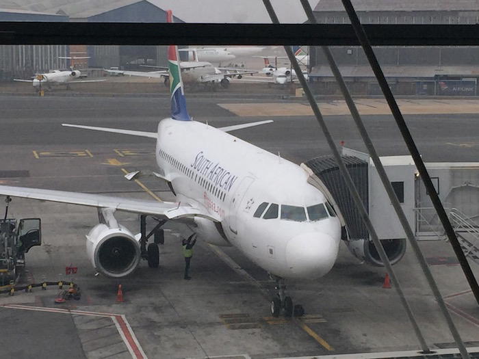 South-African-Airways-Lounge-Johannesburg - 37