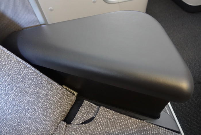 Air-Canada-777-Business-Class - 15