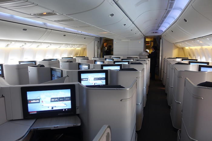 Air-Canada-777-Business-Class - 2