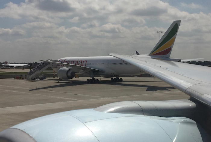 Air-Canada-777-Business-Class - 23