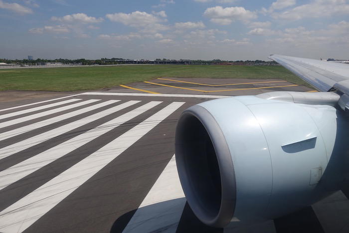 Air-Canada-777-Business-Class - 26