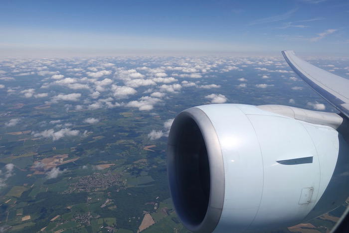 Air-Canada-777-Business-Class - 29