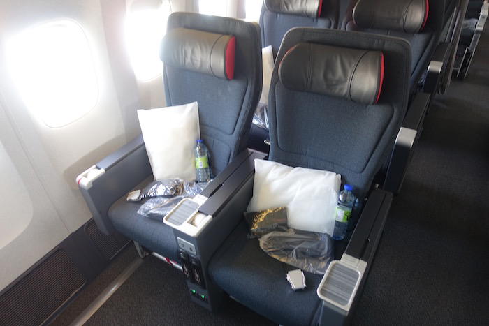 Air-Canada-777-Business-Class - 7