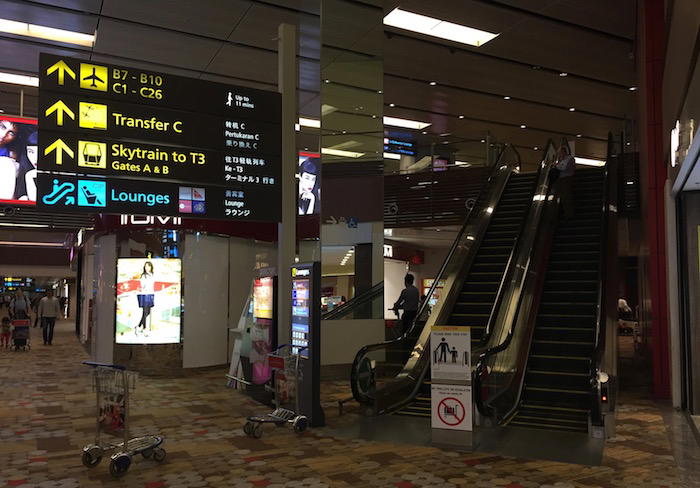 British-Airways-Lounge-Singapore - 1
