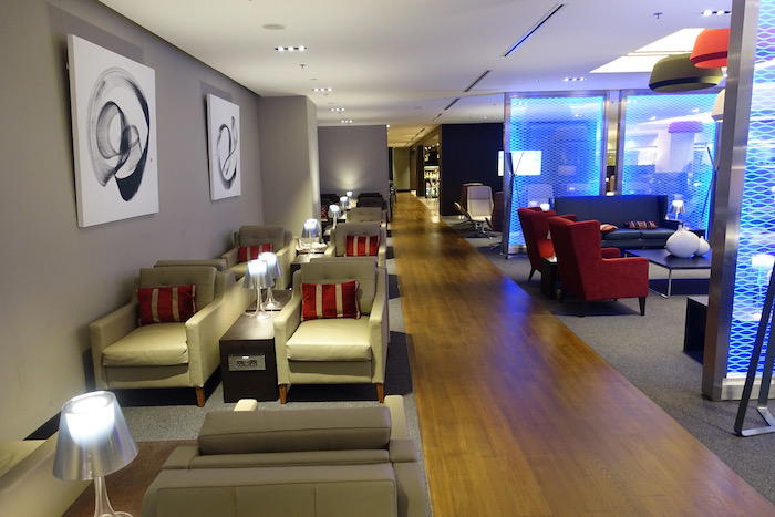British-Airways-Lounge-Singapore - 12
