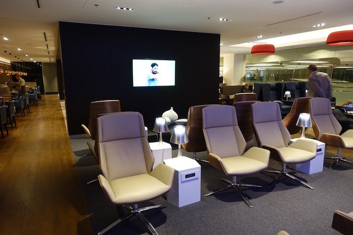 British-Airways-Lounge-Singapore - 14